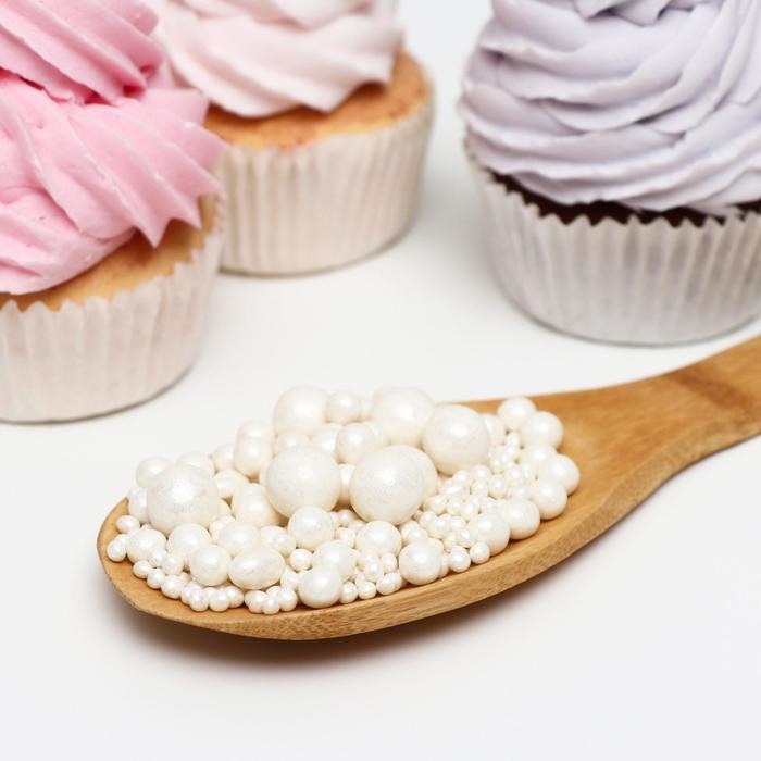 Купить кондитерскую посыпку шарики, драже (дутый рис) белую, низкие цены с доставкой Кондитерская посыпка белые шарики драже (дутый рис)