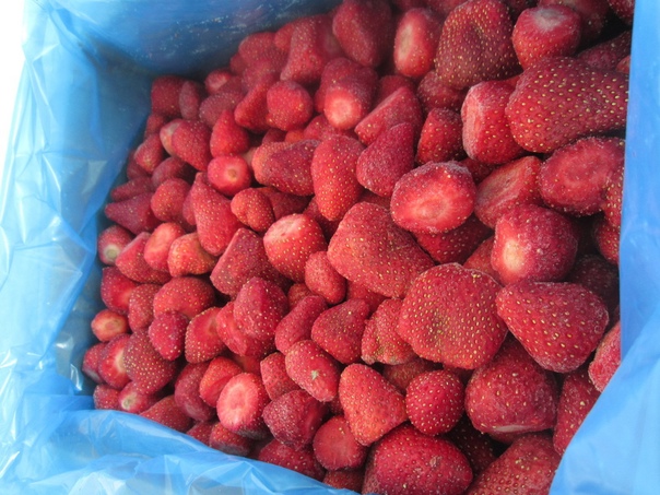 Купить Замороженную вишню без косточек для торта, начинки, пирога, пирожков и др. - низкие цены с доставкой Замороженная клубника для торта, крема, начинки, конфитюра, пирога, пирожков и др.